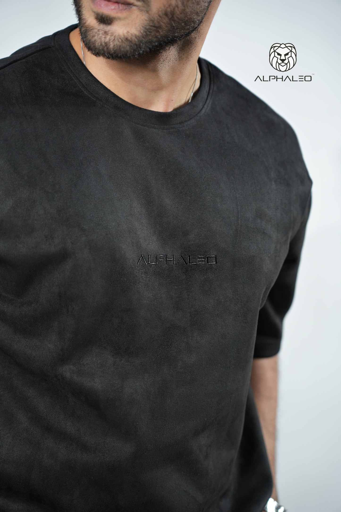SUEDE EMBROIDERED OVERSIZED TSHIRT