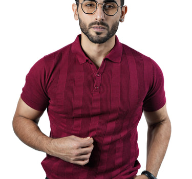 Enigma textured knitted polo T-shirt in Wine color