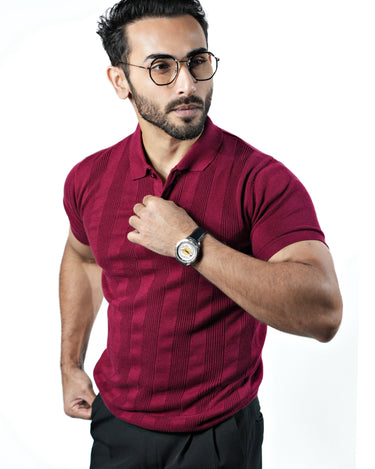 Enigma textured knitted polo T-shirt in Wine color