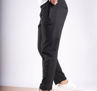 ESSENTIAL TRAINING JOGGERS TRACK PANTS